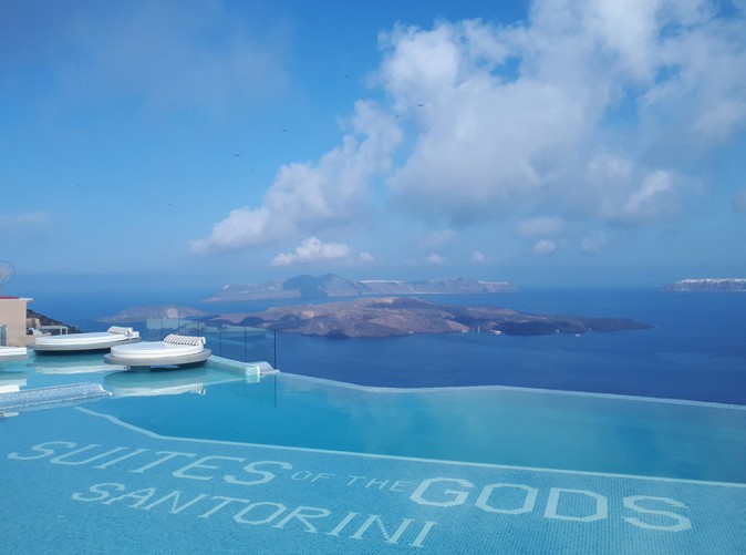 040_Santorini - Suite of the Gods - Schoene Aussichten Touristik - 20180825_093443